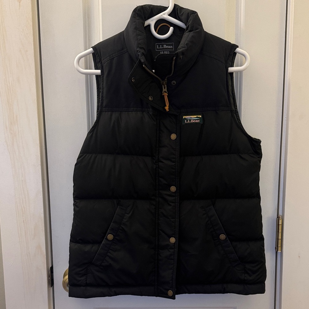 L.L. Bean Women's Mountain Classic Down Puffer Vest XS Regular